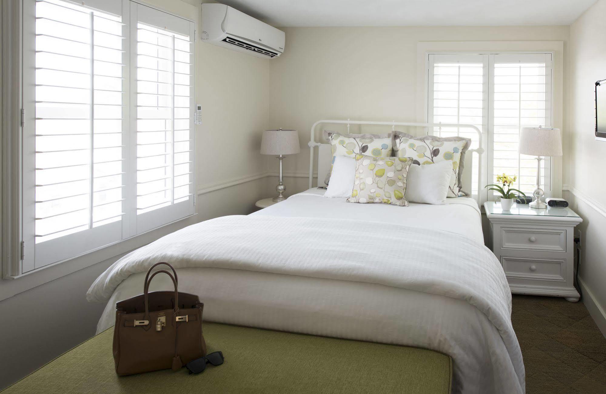 Vineyard Square Hotel And Suites إدغارتاون المظهر الخارجي الصورة